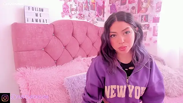 natalie jaensen online show from January 2025 08:30:01 PM