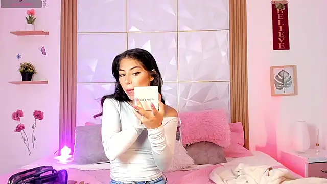 natalie jaensen online show from April 2026 03:13:01 PM