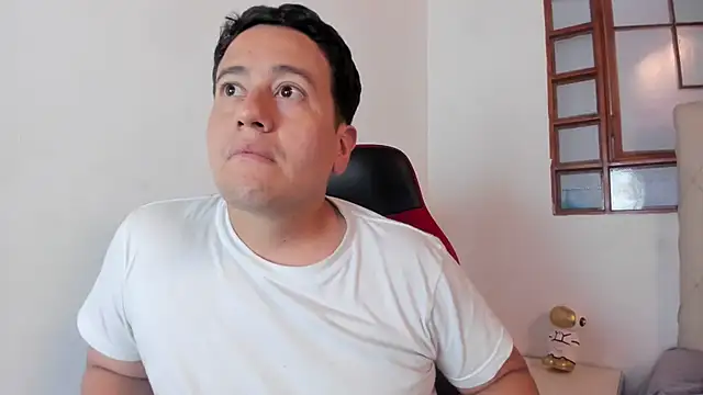 Snapshot of oliver_price1 chatting on March 2026 08:35:02 PM oliver price1 online show from March 2026 08:35:02 PM