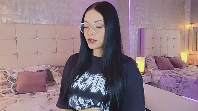 Snapshot of Baby_Venuss chatting on February 2025 03:34:02 AM Baby Venuss online show from February 2025 03:34:02 AM