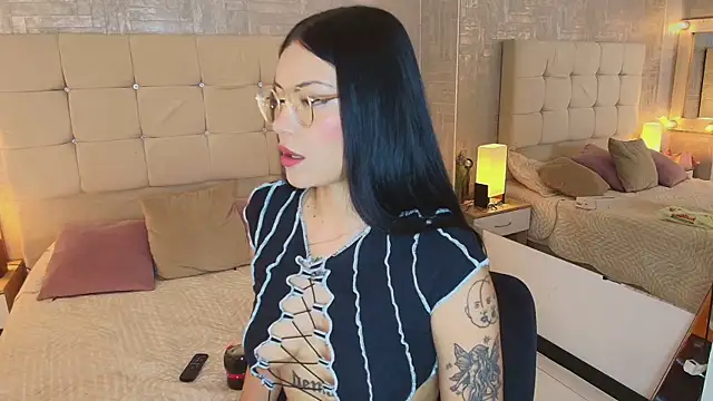 Snapshot of Baby_Venuss chatting on March 2025 10:02:01 AM Baby Venuss online show from March 2025 10:02:01 AM