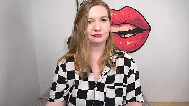 Snapshot of LaraDream chatting on November 2025 03:01:01 PM LaraDream online show from November 2025 03:01:01 PM