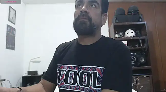 soyelcarlitos  online show from March 2025 03:23:02 AM