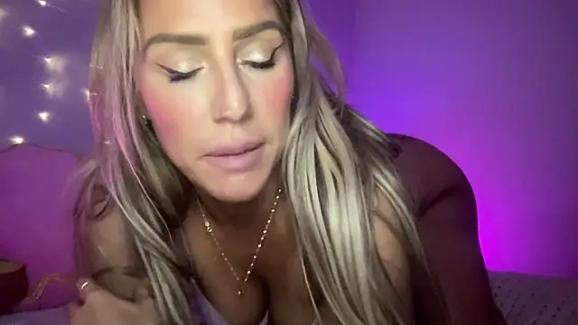 Fitnessbabe69 online show from January 2025 01:52:01 PM